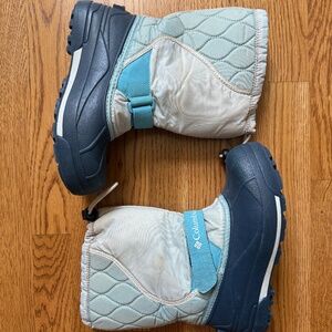 Columbia Girls Snow Boots, Size 4